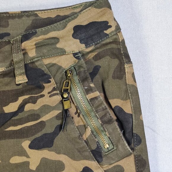 American Bazi outdoor pants women's junior size 3 camo, zipper pockets - Picture 14 of 14